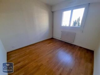 Appartement à louer 2 pièces 44 m²