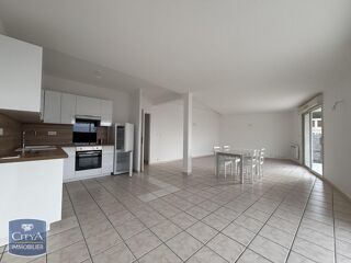  Appartement à louer 3 pièces 89 m²