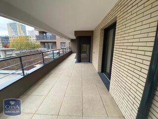  Appartement à louer 4 pièces 95 m²