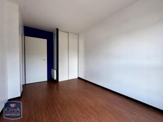  Appartement à louer 4 pièces 87 m²