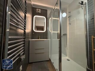  Appartement à louer 2 pièces 39 m²