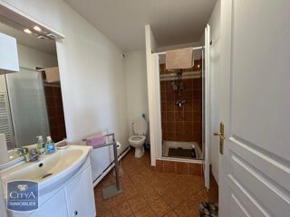  Appartement à louer 2 pièces 47 m²