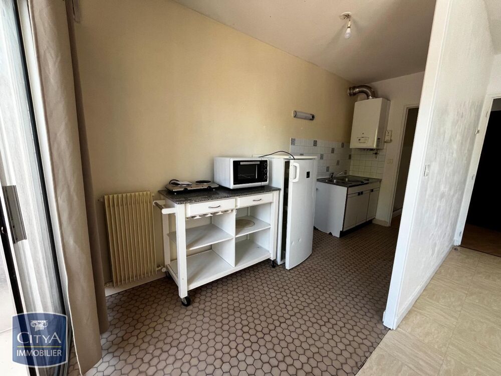 Saint Bonnet - À LOUER : Appartement T1 situé en plein c....