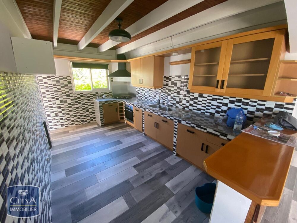 location Maison - 4 pièce(s) - 100 m² La Possession (97419)