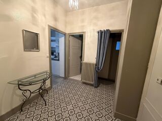  Appartement à louer 3 pièces 85 m²