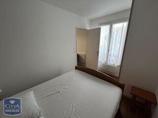  Appartement à louer 2 pièces 33 m²