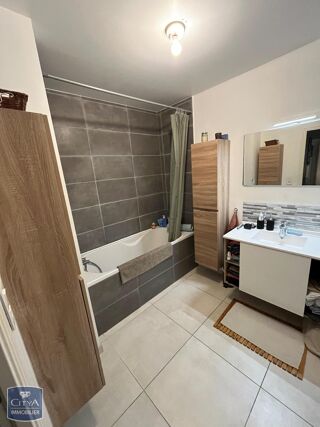  Appartement � louer 3 pi�ces 75 m�