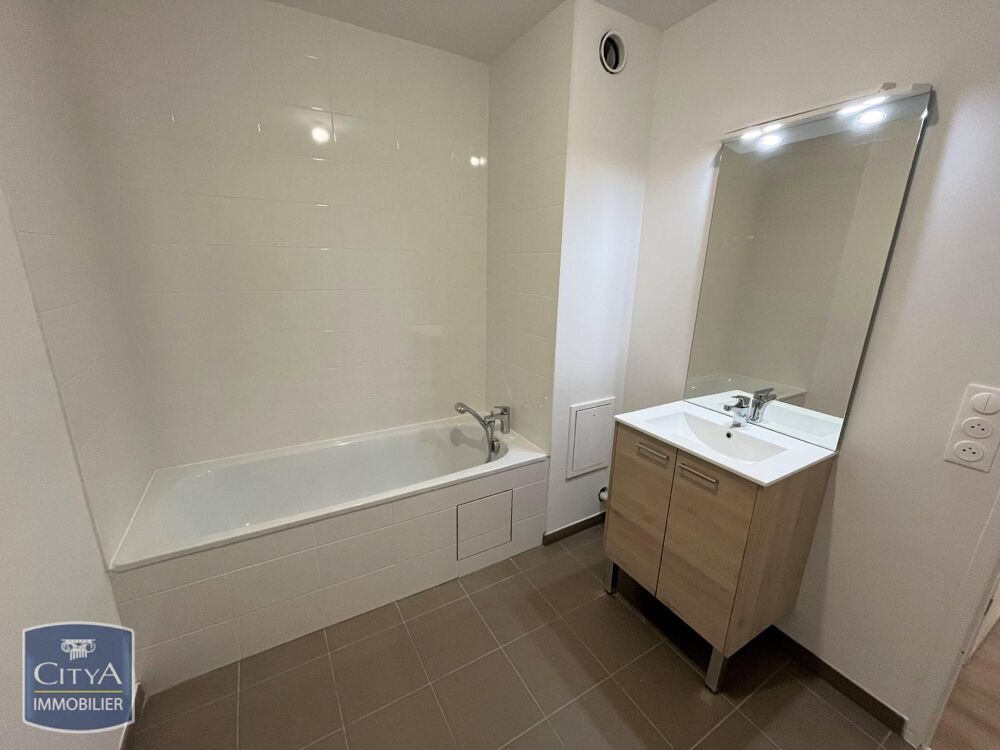 location Appartement - 3 pièce(s) - 66 m² Lille (59000)