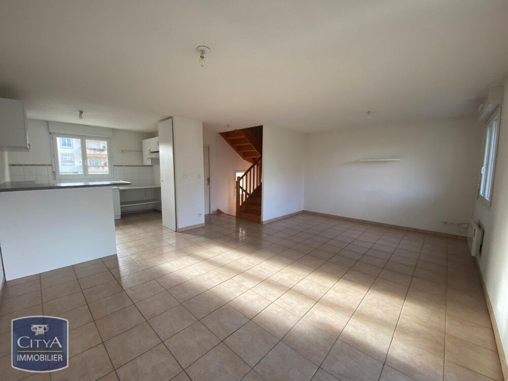 A LOUER - Superbe maison T4 à BOE, d'une superficie tota....