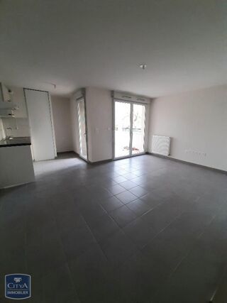  Appartement à louer 3 pièces 60 m²