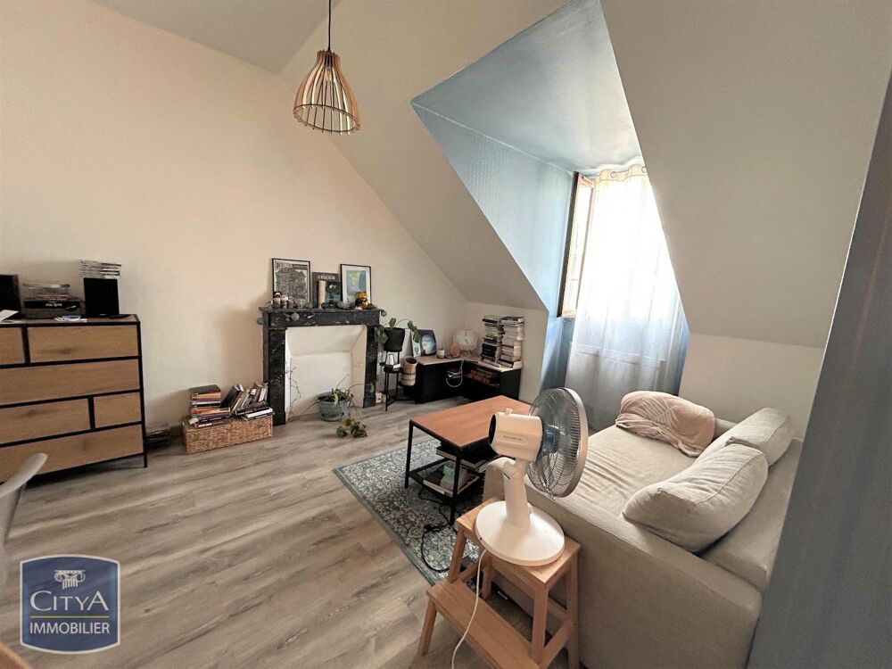 À LOUER : Appartement T2 situé en plein coeur du centre-v....