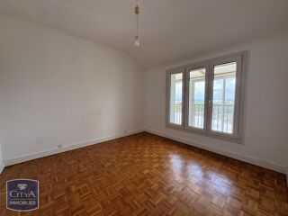  Appartement à louer 3 pièces 72 m²