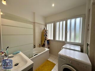  Appartement à louer 3 pièces 70 m²