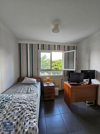  Appartement � louer 4 pi�ces 77 m�