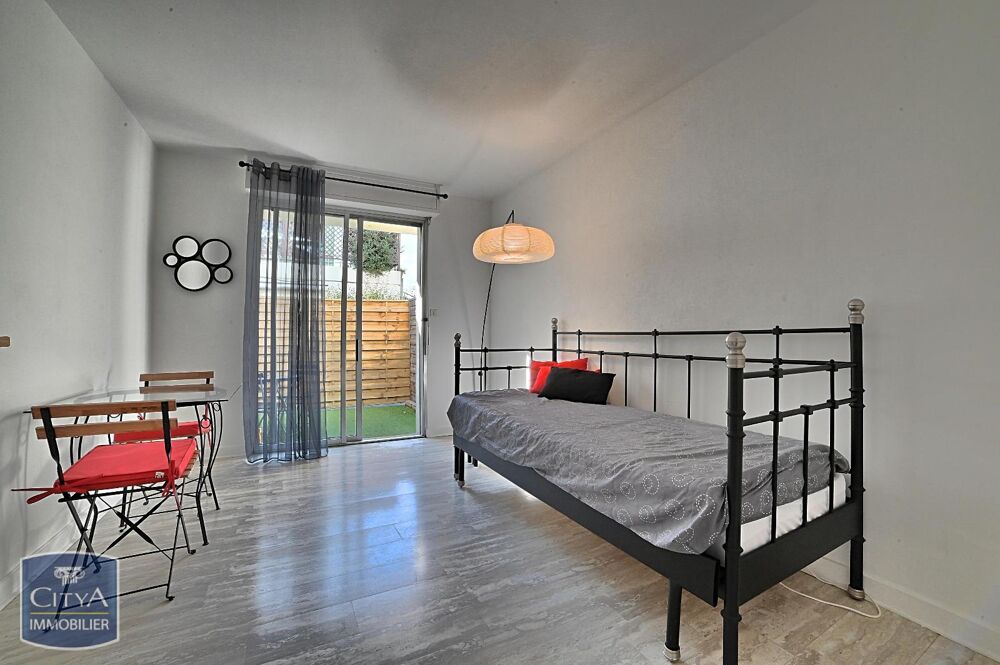 location Appartement - 1 pièce(s) - 18 m² Royan (17200)
