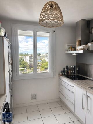  Appartement à louer 3 pièces 64 m²