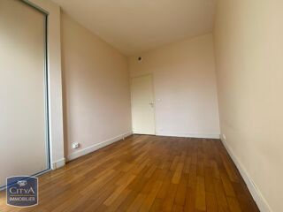  Appartement à louer 3 pièces 65 m²