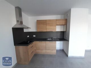  Appartement à louer 3 pièces 84 m²
