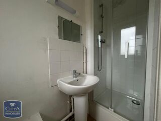  Appartement à louer 3 pièces 64 m²
