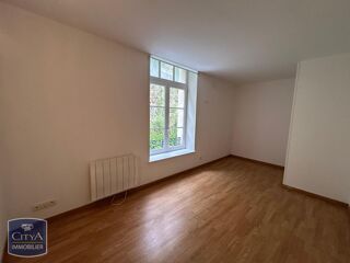  Appartement à louer 2 pièces 33 m²