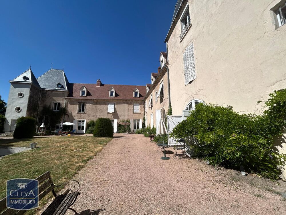 location Appartement - 4 pièce(s) - 203 m² Saint-Agoulin (63260)