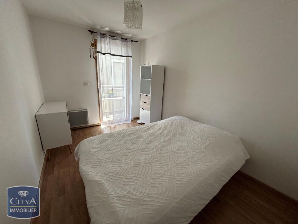 location Appartement - 4 pièce(s) - 90 m² Tours (37000)