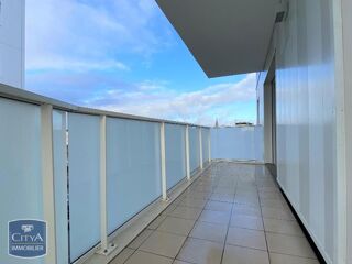  Appartement à louer 4 pièces 94 m²
