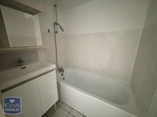  Appartement à louer 1 pièce 27 m²