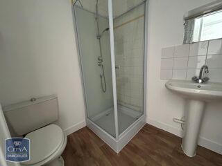  Appartement à louer 2 pièces 32 m²
