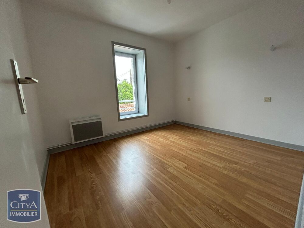 location Appartement - 3 pièce(s) - 65 m² Port-des-Barques (17730)