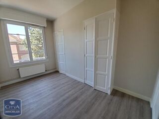  Appartement à louer 3 pièces 75 m²