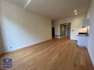  Appartement à louer 3 pièces 72 m²