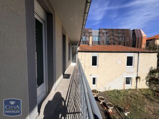  Appartement à louer 3 pièces 86 m²