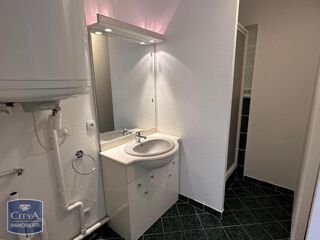  Appartement à louer 1 pièce 32 m²