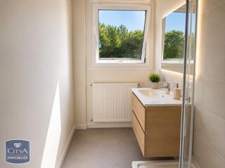  Appartement à louer 2 pièces 45 m²