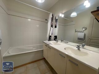  Villa à louer 4 pièces 80 m²
