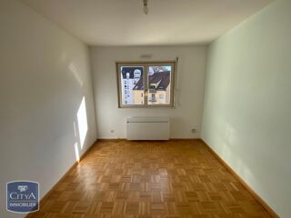  Appartement à louer 3 pièces 65 m²
