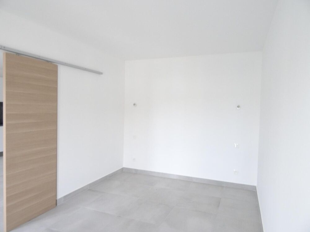 location Appartement - 4 pièce(s) - 87 m² Port-Vendres (66660)