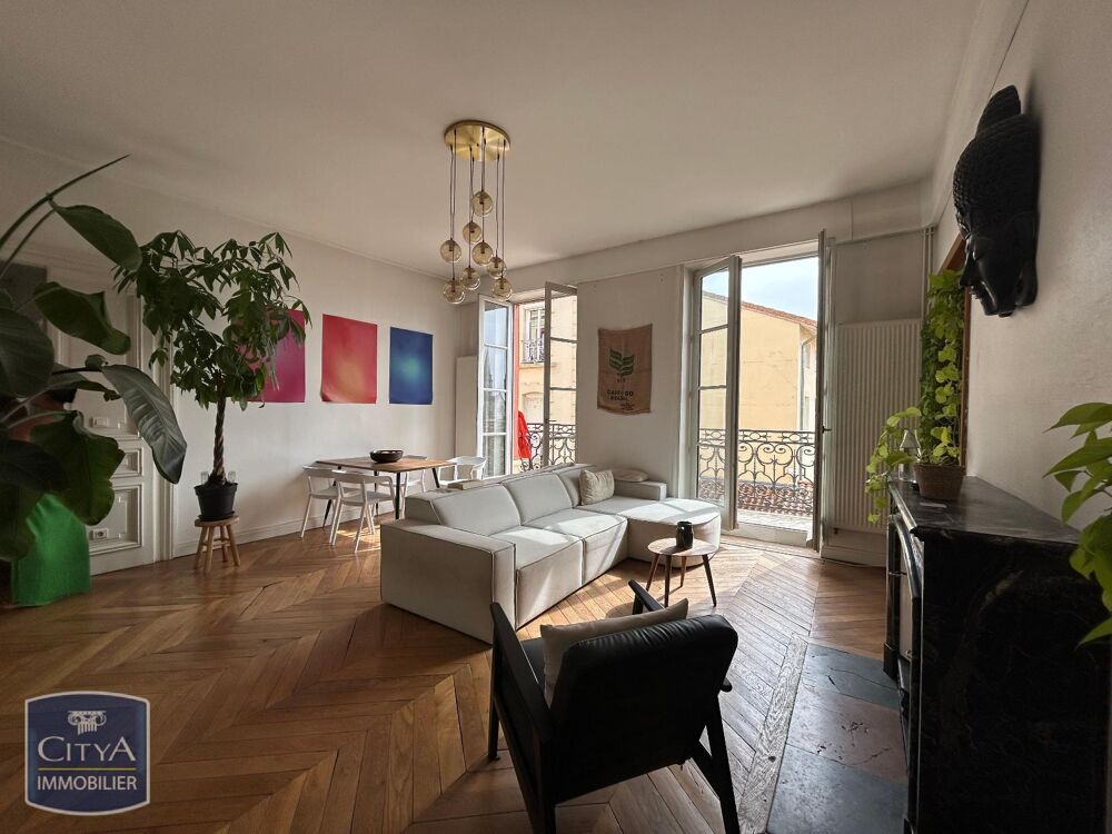 À LOUER : Découvrez cet agréable appartement T3 de 86 m²....