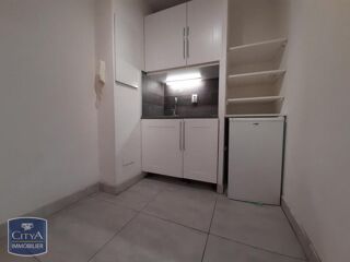  Appartement à louer 2 pièces 32 m²