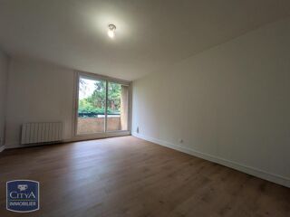  Appartement à louer 1 pièce 33 m²