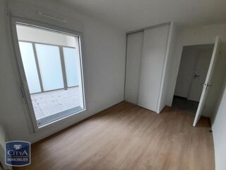  Appartement à louer 4 pièces 73 m²