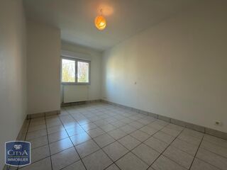  Appartement � louer 4 pi�ces 80 m�