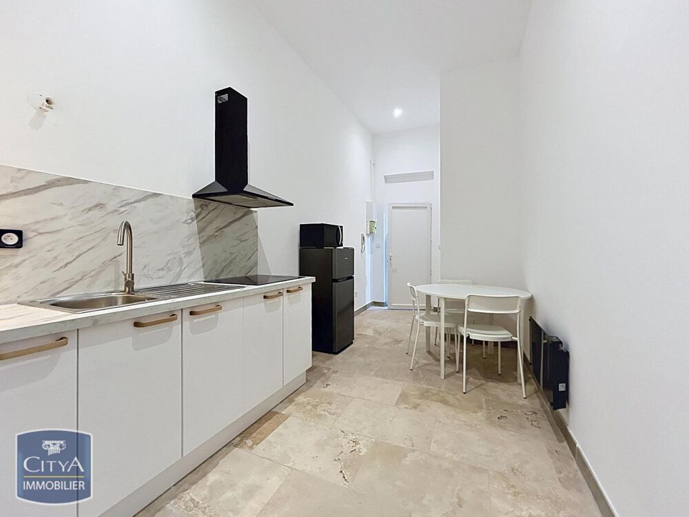 LOCATION - STUDIO - BAGNOLS SUR CEZE - RENOVE - MEUBLE :....