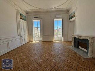  Appartement à louer 4 pièces 179 m² Sete