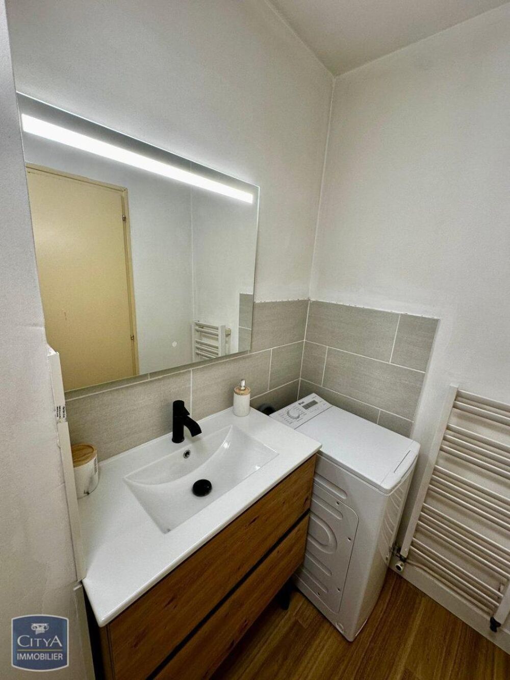 location Appartement - 2 pièce(s) - 27 m² Poitiers (86000)