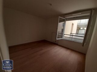  Appartement à louer 4 pièces 88 m²