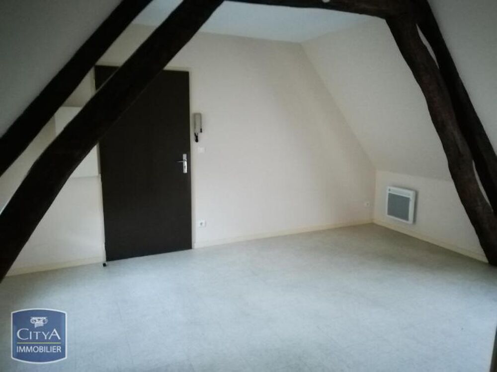 À LOUER : Appartement T2 situé à Saint Amand Montrond, d....