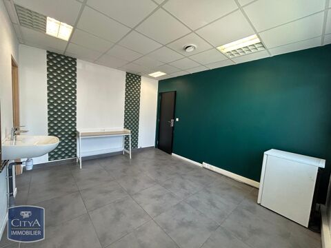 Local commercial en rez-de-chauss&eacute;e de 2 pi&egrave;ces dont ... 840 84000 Avignon