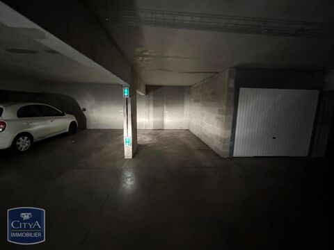  Parking / Garage  louer 